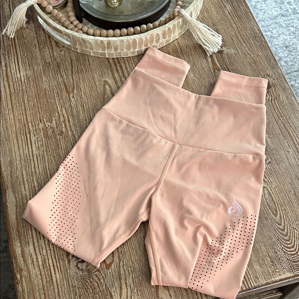 Ryderwear Peach Leggings